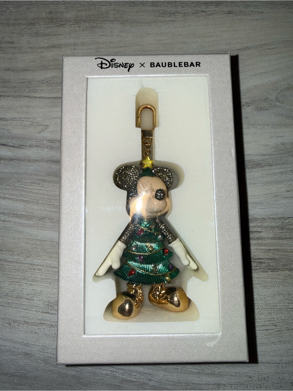 BaubleBar x Disney Minnie Mouse Tree Keychain - Green & Gold